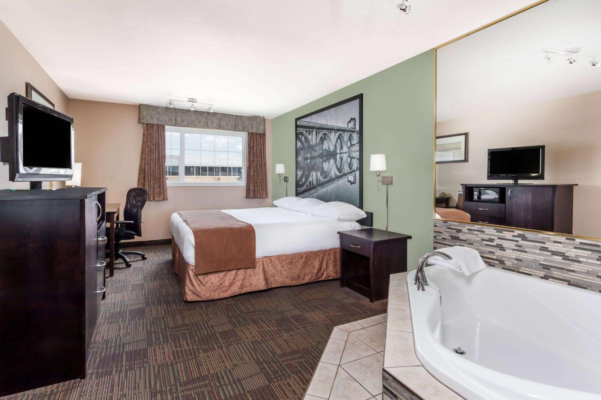 Super 8 By Wyndham Saskatoon Near Saskatoon Airport Hotel Bagian luar foto